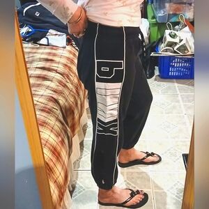 🎈PINK🎈Buy 1 Get 1 Free-All Listings 🎈Victoria's Secret Joggers Sz S🎈